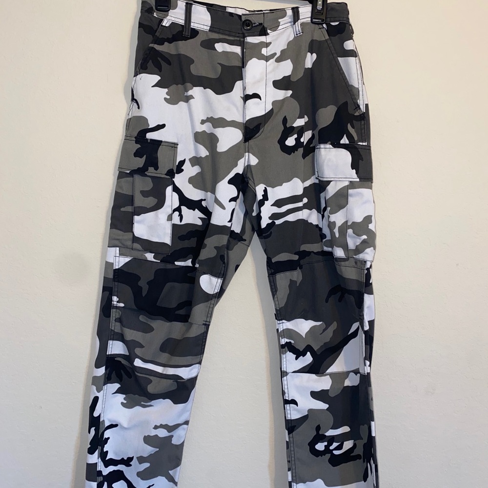 Camouflage cargo pant